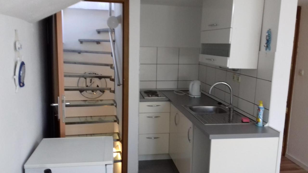 Apartments Mime - Small House Vodice Ngoại thất bức ảnh
