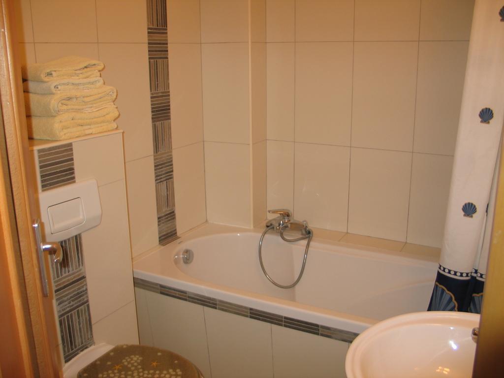 Apartments Mime - Small House Vodice Ngoại thất bức ảnh